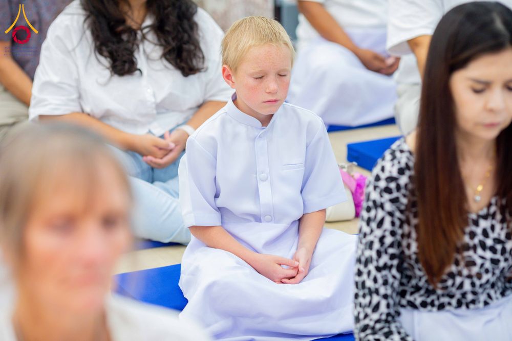 ภาพ No.313247:วันอาทิตย์ที่ 8 มีนาคม พ.ศ. 2569 พิธีสมโภชรูปเหมือนพระมงคลเทพมุนี (สด จนฺทสโร) และพิธีทอดผ้าป่าสามัคคีเพื่อสร้างวิหารพระมงคลเทพมุนี ณ วัดพุทธเคปทาวน์ ประเทศแอฟริกาใต้