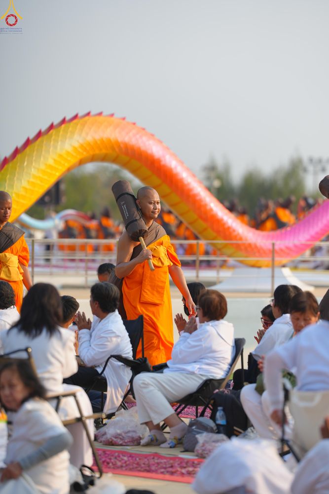 ภาพ No.299533:วันที่ 18 มกราคม พ.ศ. 2569 พิธีต้อนรับพระธรรมยาตรา (ภาพชุดที่ 2) ณ อนุสรณ์สถานลำดับที่ 5  สถานที่เผยแผ่วิชชาธรรมกายครั้งแรก อนุสรณ์สถานบางปลา วัดบางปลา อำเภอบางเลน จังหวัดนครปฐม ในโครงการธรรมยาตรา กตัญญูบูชา มหาปูชนียาจารย์ พระมงคลเทพมุนี(สด จนฺทสโร) พระ