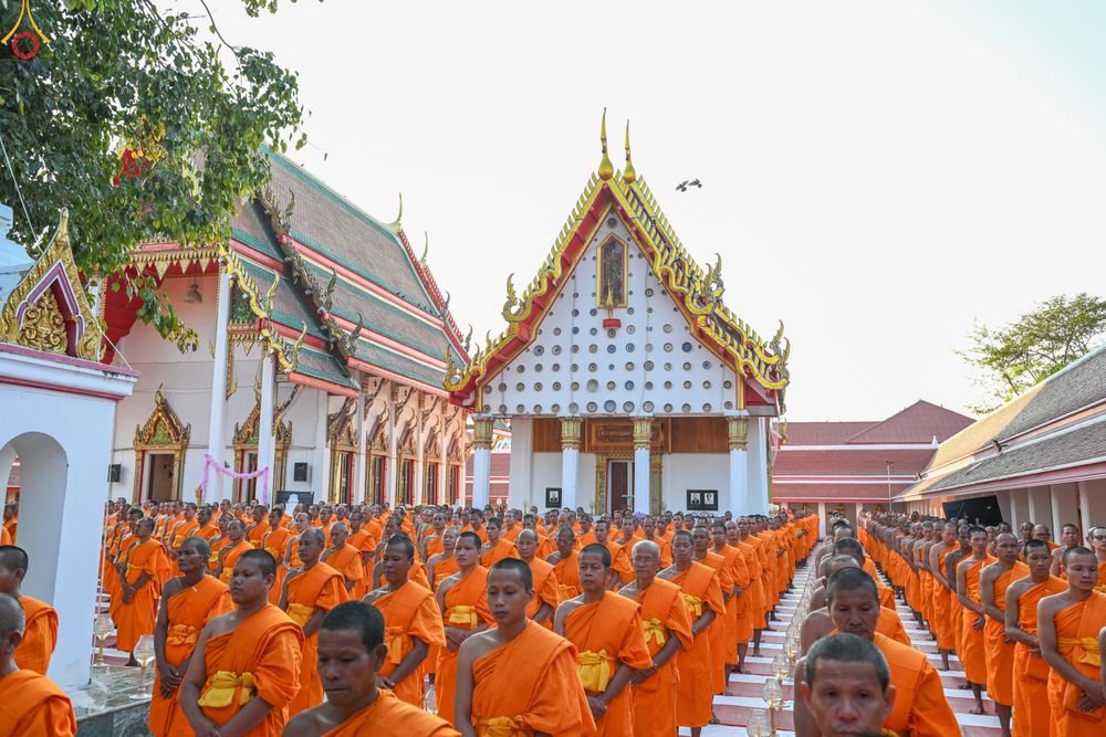 ภาพ No.293855:วันที่ 14 มกราคม พ.ศ. 2569 พิธีจุดประทีปถวายเป็นพุทธบูชา และบูชาธรรมมหาปูชนียาจารย์  ณ วัดสองพี่น้อง ต.ต้นตาล อ.สองพี่น้อง จ.สุพรรณบุรี ในโครงการธรรมยาตรา กตัญญูบูชา มหาปูชนียาจารย์ พระมงคลเทพมุนี(สด จนฺทสโร) พระผู้ปราบมาร อนุสรณ์สถาน 7 แห่ง ปีที่ 14