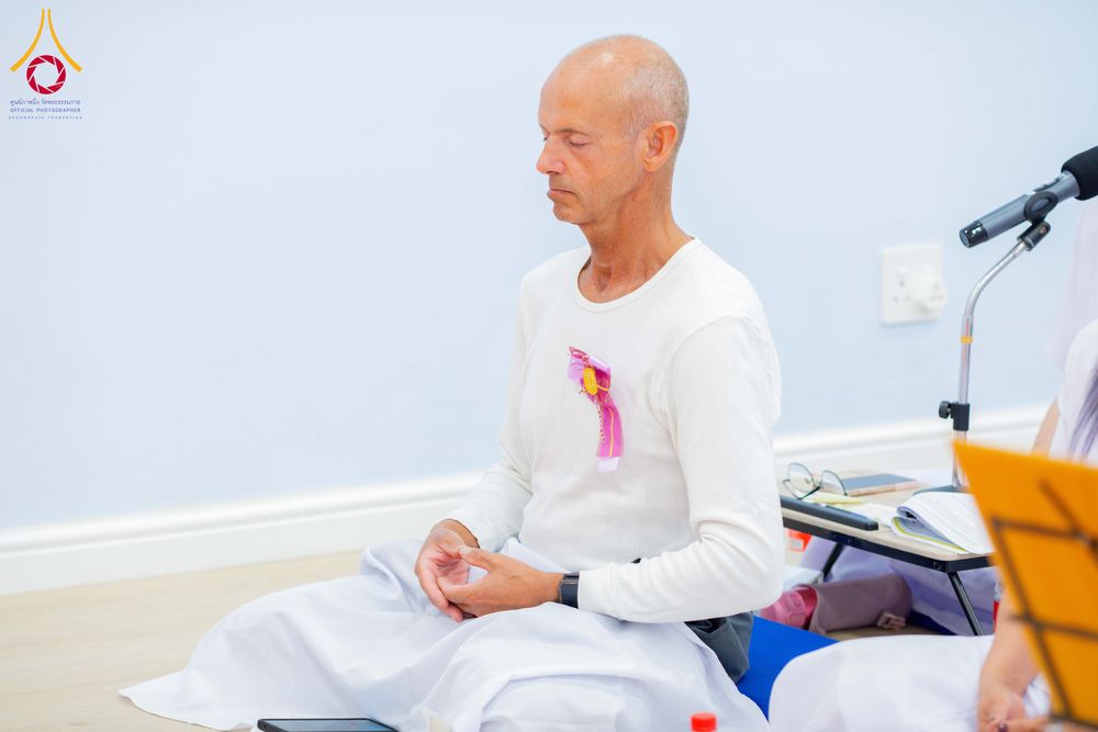 ภาพ No.313250:วันอาทิตย์ที่ 8 มีนาคม พ.ศ. 2569 พิธีสมโภชรูปเหมือนพระมงคลเทพมุนี (สด จนฺทสโร) และพิธีทอดผ้าป่าสามัคคีเพื่อสร้างวิหารพระมงคลเทพมุนี ณ วัดพุทธเคปทาวน์ ประเทศแอฟริกาใต้