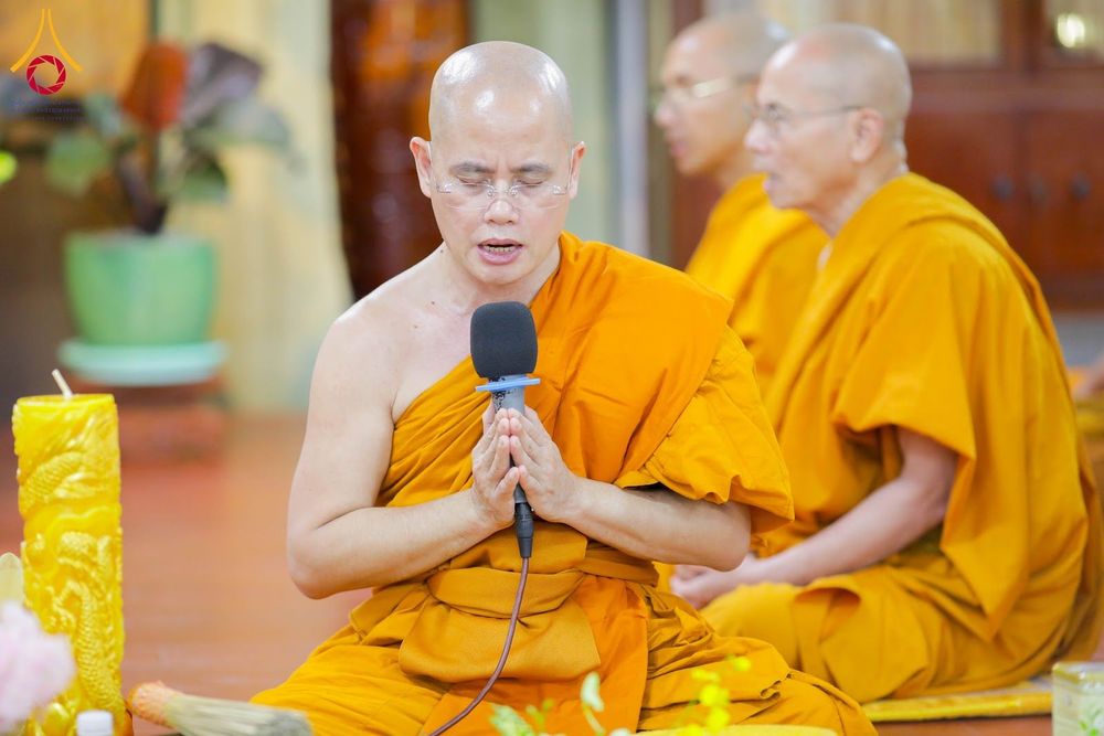 ภาพ No.344554:วันที่ 8-11 สิงหาคม พ.ศ.2569 “ประเพณีเข้าพรรษา เชื่อมพระพุทธศาสนาสองแผ่นดิน” ถวายเทียนพรรษา 9 วัด ณ นครโฮจิมินห์ สาธารณรัฐสังคมนิยมเวียดนาม