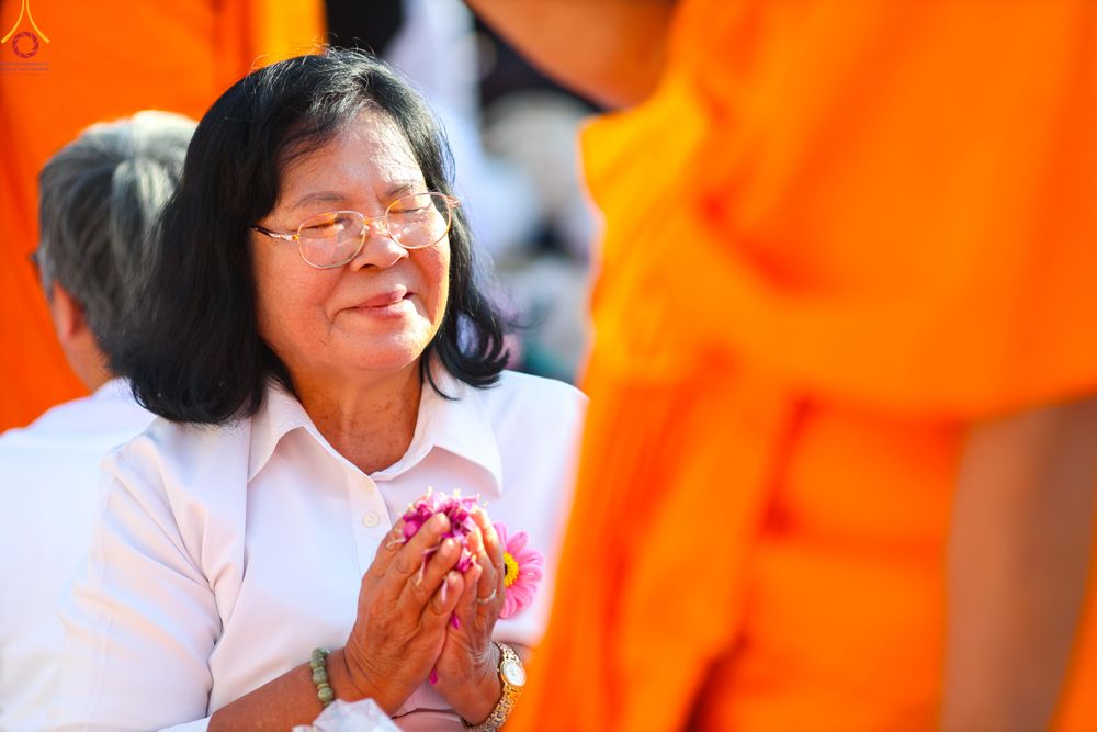 ภาพ No.292978:วันที่ 11 มกราคม พ.ศ. 2569 พิธีต้อนรับพระธรรมยาตรา ณ อนุสรณ์สถานลำดับที่ 3 (ภาพชุดที่ 2) สถานที่เกิดในเพศสมณะ วัดสองพี่น้อง อำเภอสองพี่น้อง จังหวัดสุพรรณบุรี ในโครงการธรรมยาตรา กตัญญูบูชา มหาปูชนียาจารย์ พระมงคลเทพมุนี(สด จนฺทสโร) พระผู้ปราบมาร อนุสรณ์สถ