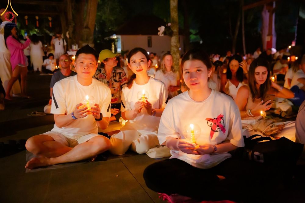 ภาพ No.156556:วัดพุทธบาหลีและวัดพระธรรมกาย จัดปฏิบัติธรรมนานาชาติ 1,151 คนจาก 78 ประเทศ ใน "วันสันติภาพสากล" ณ บาหลี อินโดนีเซีย วันเสาร์ที่ 21 กันยายน พ.ศ. 2567 เวลา 16.00-21.00 น. ณ พิพิธภัณฑ์ ARMA เมืองอูบุด จังหวัดบาหลี ประเทศอินโดนีเซีย