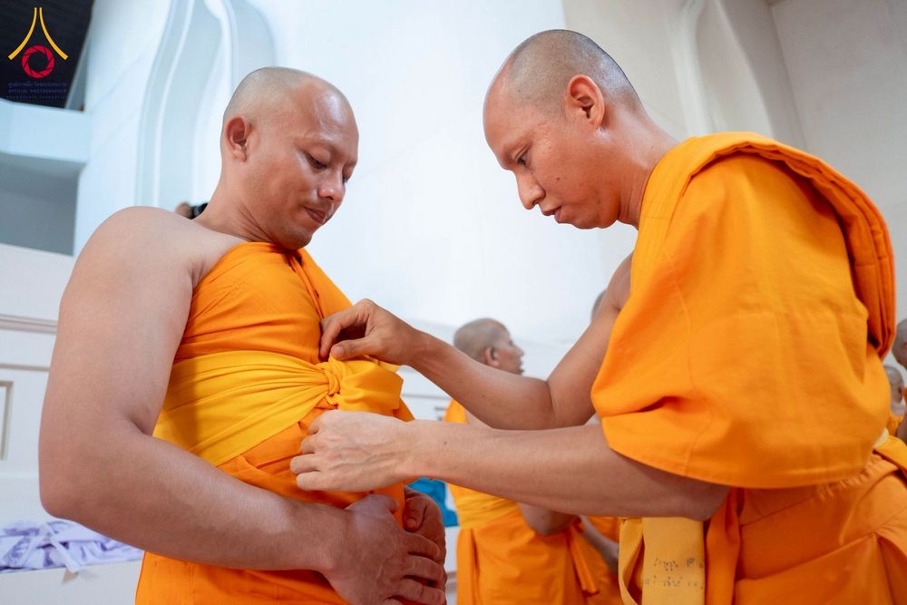 ภาพ No.277728:วันเสาร์ที่ 6 ธันวาคม พ.ศ. 2568 พิธีบรรพชาอุปสมบทและพิธีถวายบาตร โครงการอุปสมบทบูชาธรรมมหาปูชนียาจารย์ ประจำปี พ.ศ.2568 โครงการบวชพระนานาชาติ AEC และ WAB รุ่น CEO (นักบริหาร) รุ่นที่ 5 ณ มหาธรรมกายเจดีย์ วัดพระธรรมกาย