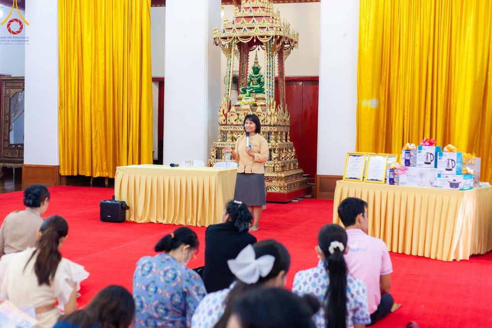 ภาพ No.184901:กิจกรรมวันรวมพลังเด็กดี V-Star ผู้นำฟื้นฟูศีลธรรมโลก กรุงเทพมหานคร ณ วัดมหาธาตุยุวราชรังสฤษฎิ์ราชวรมหาวิหาร กรุงเทพมหานคร ในวันที่ 13 ธันวาคม พ.ศ. 2567