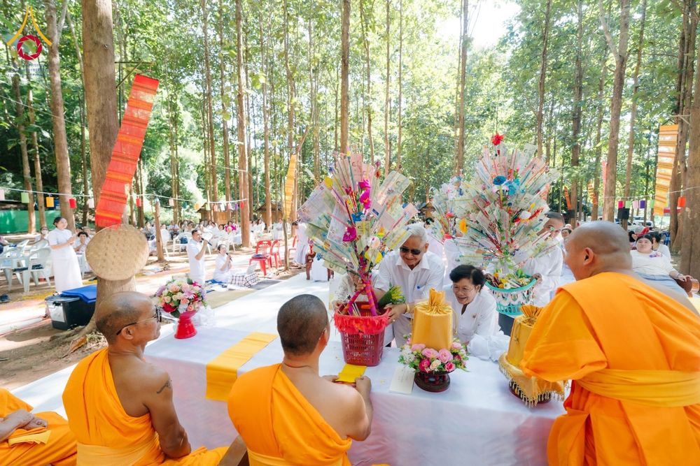 ภาพ No.169549:พิธีทอดกฐิน ณ ศูนย์ปฏิบัติธรรมนานาชาติตะวันพร้าว จ.เชียงใหม่ ในโครงการกฐินสามัคคีทั่วไทย 30,000 วัด บูชาธรรม 80 ปี หลวงพ่อธัมมชโย โดยคณะศิษยานุศิษย์วัดพระธรรมกาย วันที่ 25 ตุลาคม พ.ศ. 2567