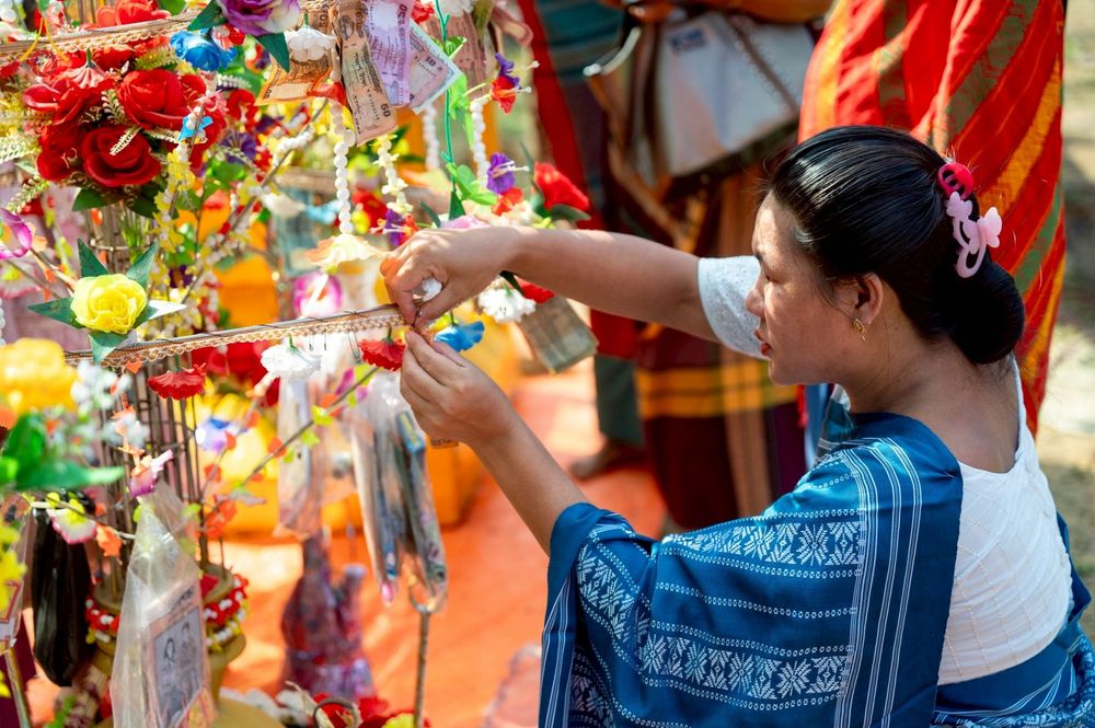 ภาพ No.257507:วันที่ 17 ตุลาคม พ.ศ. 2568 พิธีทอดกฐินสมทบวัดกัลยาณมิตรต่างประเทศ  บูชาธรรม 81 ปี หลวงพ่อธัมมชโย ณ ศูนย์ปฏิบัติธรรมไมตรีปูร์ เมืองคาร์การชารี ประเทศบังกลาเทศ 