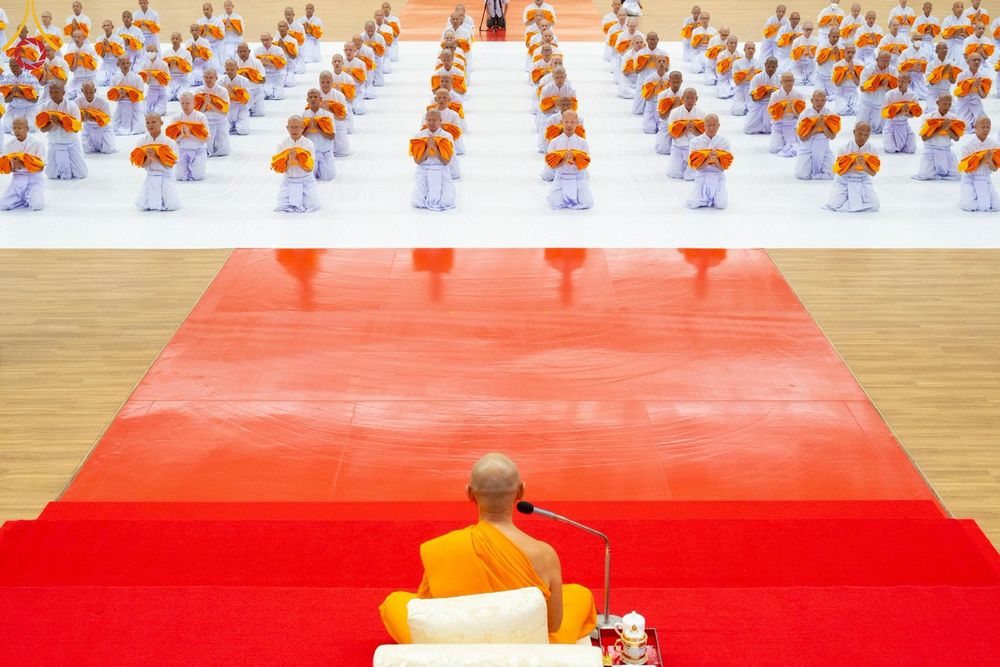 ภาพ No.217192:วันเสาร์ที่ 12 เมษายน พ.ศ. 2568 พิธีบรรพชา พิธีขอศีลและขอนิสสัย พิธีมอบบาตร ในโครงการอุปสมบทหมู่ บูชาธรรมหลวงพ่อธัมมชโย, โครงการธรรมทายาท ระดับอุดมศึกษา รุ่นที่ 52 ,  โครงการบวชพระนานาชาติ AEC & WAB CEO รุ่นที่ 4 ณ วัดพระธรรมกาย