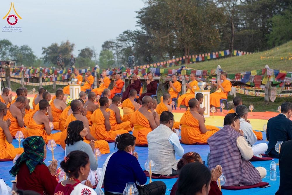 ภาพ No.132344:พิธีจุดโคมประทีปถวายเป็นพุทธบูชา ในโครงการบรรพชา 1,250 รูป ณ แดนประสูติ สวนลุมพินี ประเทศเนปาล วันที่ 17 มีนาคม พ.ศ. 2567