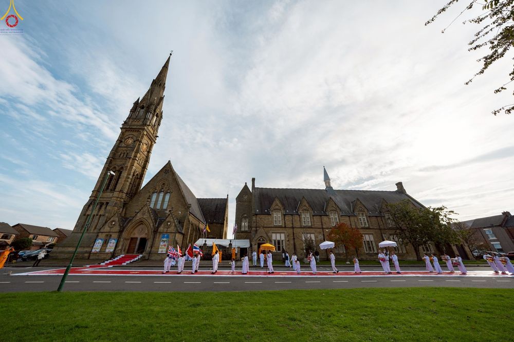 ภาพ No.270865:วันอาทิตย์ที่ 19 ตุลาคม พ.ศ. 2568 พิธีทอดกฐิน “หนึ่งไม่มีสอง” วัดพระธรรมกายนิวคาสเซิล เมืองนิวคาสเซิล ประเทศอังกฤษ 