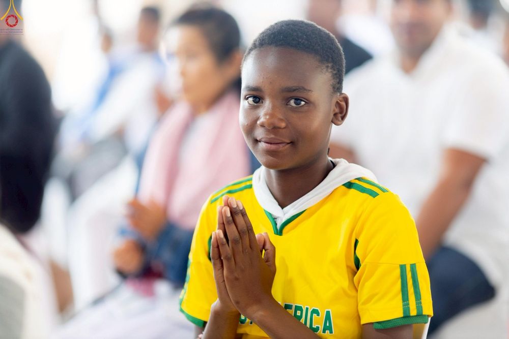 ภาพ No.255174:วันที่ 12 ตุลาคม พ.ศ. 2568 พิธีทอดกฐินสามัคคีสร้างทุกสิ่ง วัดพระธรรมกายโจฮันเนสเบิร์ก  ประเทศสาธารณรัฐแอฟริกาใต้