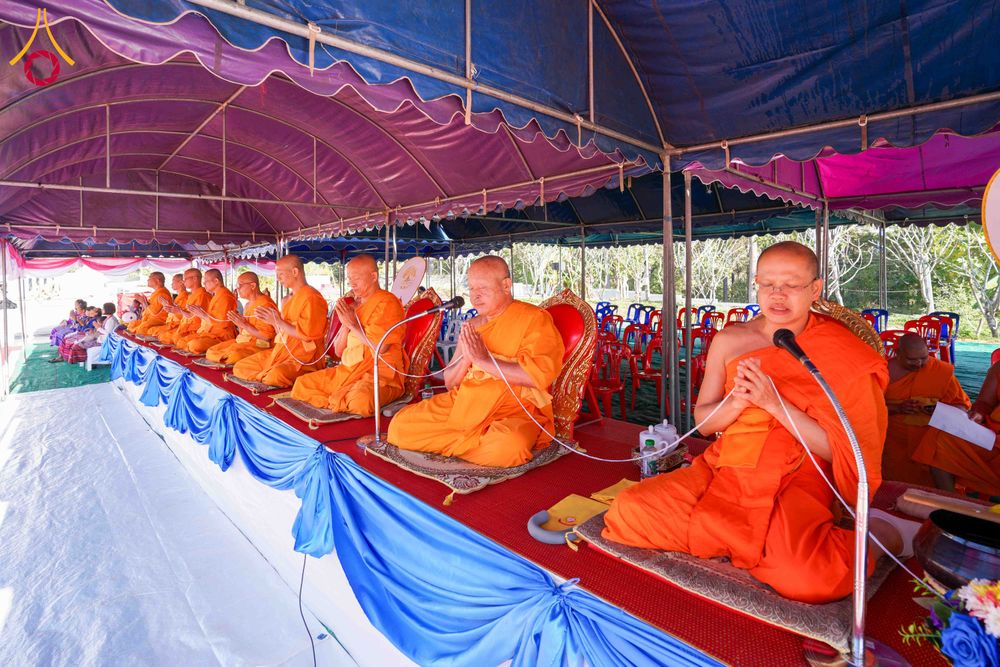 ภาพ No.309157:วันเสาร์ที่ 7 กุมภาพันธ์ พ.ศ.2569 พิธีบรรจุพระบรมสารีริกธาตุ ประดิษฐาน  ณ เจดีย์วัดทุ่งเจริญธรรม อ.อมก๋อย จ.เชียงใหม่