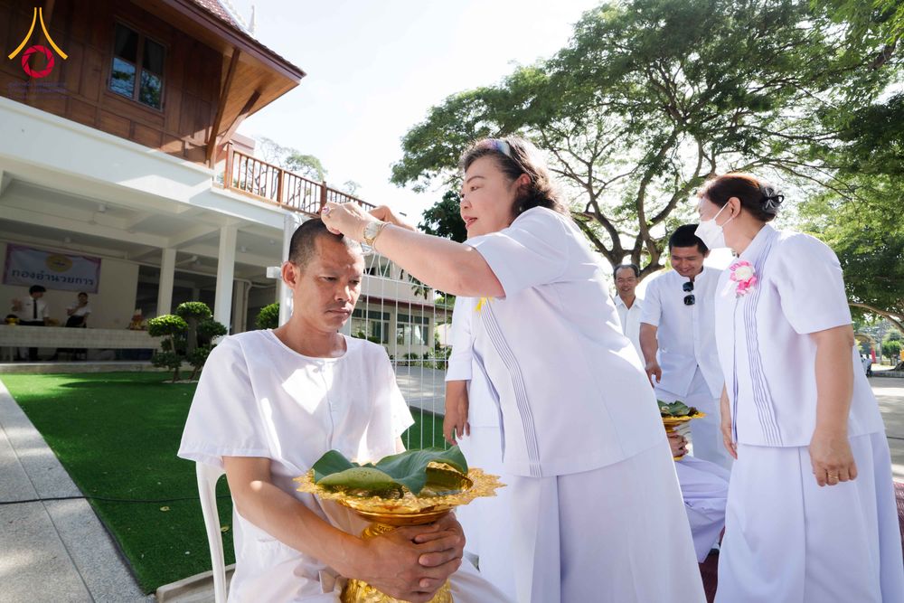 ภาพ No.341231:วันอาทิตย์ที่ 26 กรกฎาคม พ.ศ. 2569 ​โครงการอุปสมบทหมู่บูชาธรรมมหาปูชนียาจารย์ รุ่นที่ ๑ วัดกลางธนรินทร์ ต.บ้านแป้ง อ.พรหมบุรี จ.สิงห์บุรี