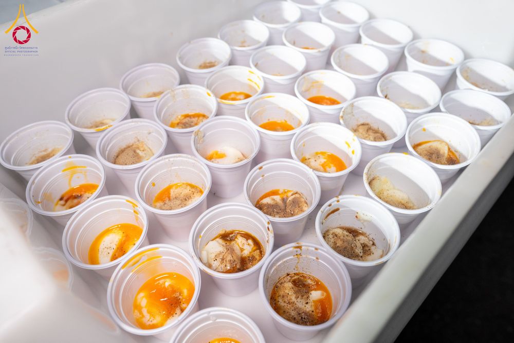 ภาพ No.288118:วันที่ 4 มกราคม พ.ศ. 2569 พิธีถวายภัตตาหารเป็นสังฆทาน แด่พระธรรมยาตรา ในโครงการธรรมยาตรา กตัญญูบูชา มหาปูชนียาจารย์ พระมงคลเทพมุนี(สด จนฺทสโร) พระผู้ปราบมาร อนุสรณ์สถาน 7 แห่ง ปีที่ 14 ณ อนุสรณ์สถานมหาวิหารพระมงคลเทพมุนี (โลตัสแลนด์) อ.สองพี่น้อง จ.สุพรร