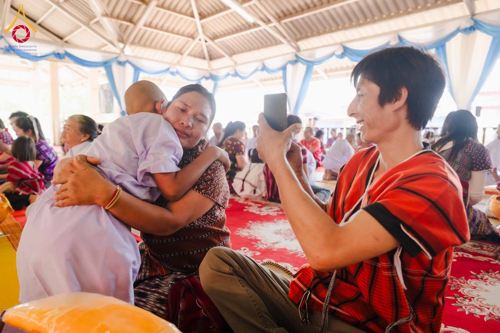 ภาพ No.317682:วันพฤหัสบดีที่ ๒ เมษายน พ.ศ.๒๕๖๙ พิธีบรรพชาสามเณรภาคฤดูร้อน น้อมบูชาธรรมอายุวัฒนมงคล ๘๒ ปี หลวงพ่อธัมมชโย และ ถวายเป็นพระราชกุศลแด่ สมเด็จพระกนิษฐาธิราชเจ้ากรมสมเด็จพระเทพรัตน์ราชสุดาฯ สยามบรมราชกุมารี รุ่นที่ ๑๓ ณ วัดทุ่งเจริญธรรม อำเภออมก๋อย จังหวัดเชี