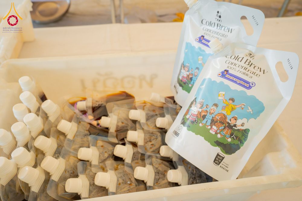 ภาพ No.297958:วันที่ 19 มกราคม พ.ศ. 2569 พิธีถวายภัตตาหารเป็นสังฆทาน แด่พระธรรมยาตรา ณ อนุสรณ์สถานบางปลา วัดบางปลา อำเภอบางเลน จังหวัดนครปฐม ในโครงการธรรมยาตรา กตัญญูบูชา มหาปูชนียาจารย์ พระมงคลเทพมุนี(สด จนฺทสโร) พระผู้ปราบมาร อนุสรณ์สถาน 7 แห่ง ปีที่ 14