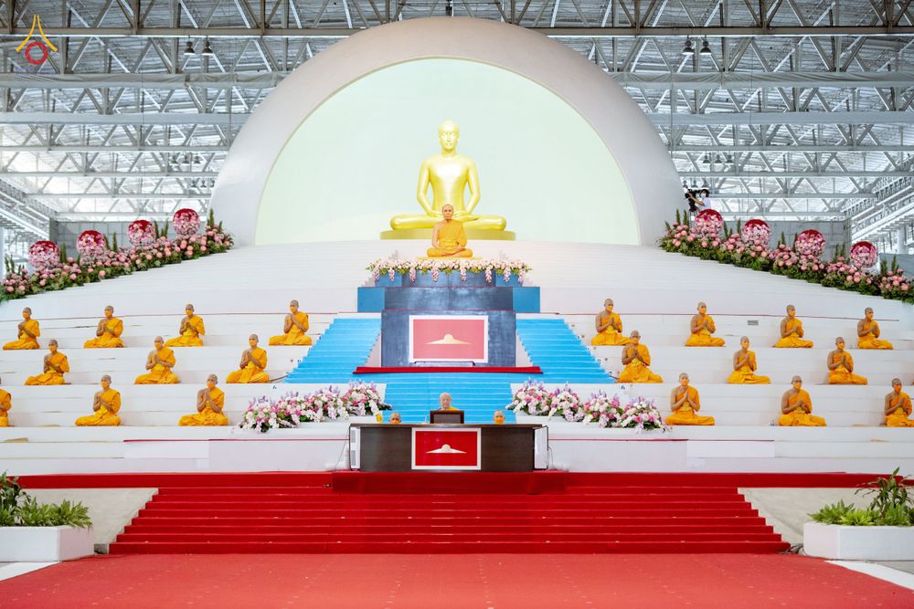 ภาพ No.81661:พิธีหล่อพระประธานเพื่อประดิษฐาน ณ ห้องแก้วสารพัดนึก 2 เนื่องในวันวิสาขบูชา วันเสาร์ที่ 3 มิถุนายน 2566 ณ วัดพระธรรมกาย จ.ปทุมธานี