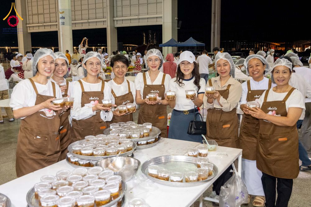 ภาพ No.305488:วันที่ 29 มกราคม พ.ศ. 2569 พิธีถวายภัตตาหารเป็นสังฆทาน แด่พระธรรมยาตรา ณ วัดพระธรรมกาย  จังหวัดปทุมธานี ในโครงการธรรมยาตรา กตัญญูบูชา มหาปูชนียาจารย์ พระมงคลเทพมุนี(สด จนฺทสโร) พระผู้ปราบมาร อนุสรณ์สถาน 7 แห่ง ปีที่ 14