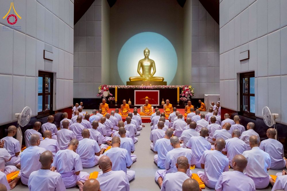 ภาพ No.277705:วันเสาร์ที่ 6 ธันวาคม พ.ศ. 2568 พิธีบรรพชาอุปสมบทและพิธีถวายบาตร โครงการอุปสมบทบูชาธรรมมหาปูชนียาจารย์ ประจำปี พ.ศ.2568 โครงการบวชพระนานาชาติ AEC และ WAB รุ่น CEO (นักบริหาร) รุ่นที่ 5 ณ มหาธรรมกายเจดีย์ วัดพระธรรมกาย