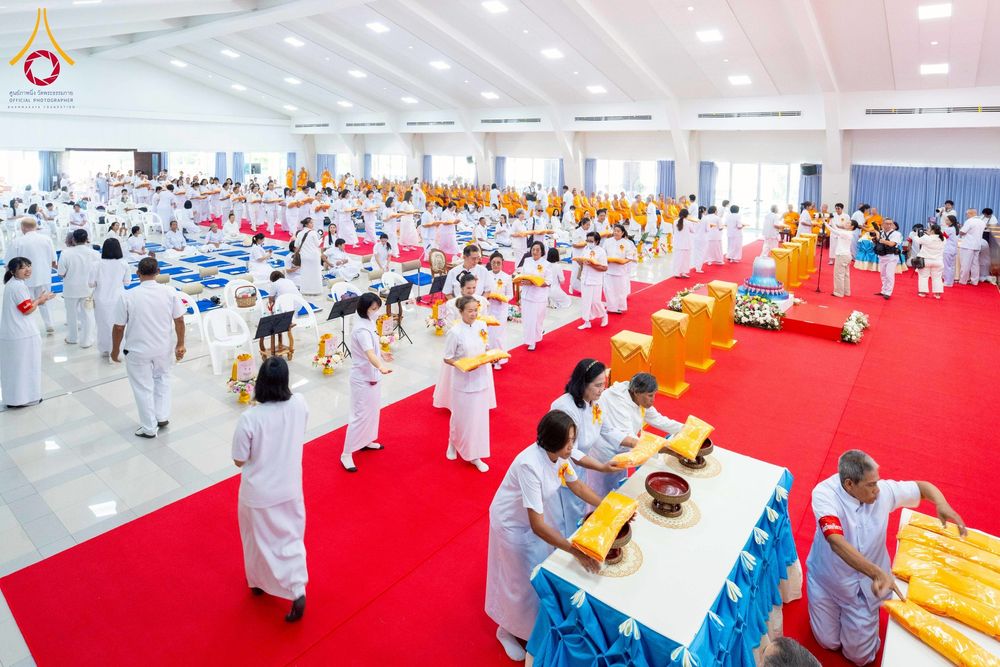 ภาพ No.274921:วันอาทิตย์ที่ 30 พฤศจิกายน พ.ศ. 2568 พิธีทอดผ้าป่า "สร้างองค์พระเจดีย์เพื่อสร้างสันติภาพโลก" ณ ศูนย์ปฏิบัติธรรมระยอง (บ้านช่องลม)