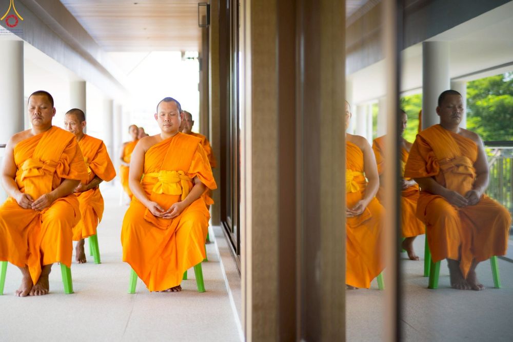 ภาพ No.249160:วันที่ 20 กันยายน พ.ศ. 2568 พิธีประดิษฐานรูปหล่อหลวงปู่วัดปากน้ำ ภาษีเจริญ ณ วิหารพระมงคลเทพมุนี (สด จนฺทสโร) ศูนย์ปฏิบัติธรรมภูเก็ต จ.ภูเก็ต