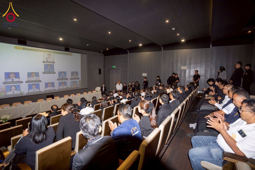 ภาพ No.271902:วันที่ 22 พฤศจิกายน พ.ศ. 2568 ผู้ว่าฯ ปทุมธานี ลงพื้นที่เยี่ยม “อำเภอคลองหลวง” พร้อมชมการเตรียมความพร้อมเทศกาลสวนดอกไม้ปทุมธานี “ทุ่งสวรรค์ ตะวันฉาย” ณ วัดพระธรรมกาย