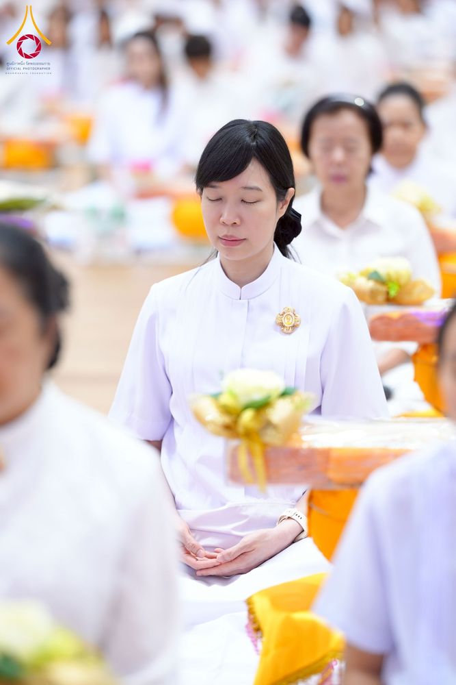 ภาพ No.270580:วันอาทิตย์ที่ 16 พฤศจิกายน พ.ศ. 2568 ถวายกองทุนโครงการอุปสมบทหมู่ 3,000 รูปทั่วไทย  รุ่นบูชาธรรมมหาปูชนียาจารย์ ณ ห้องแก้วสารพัดนึก 2 สภาธรรมกายสากล วัดพระธรรมกาย