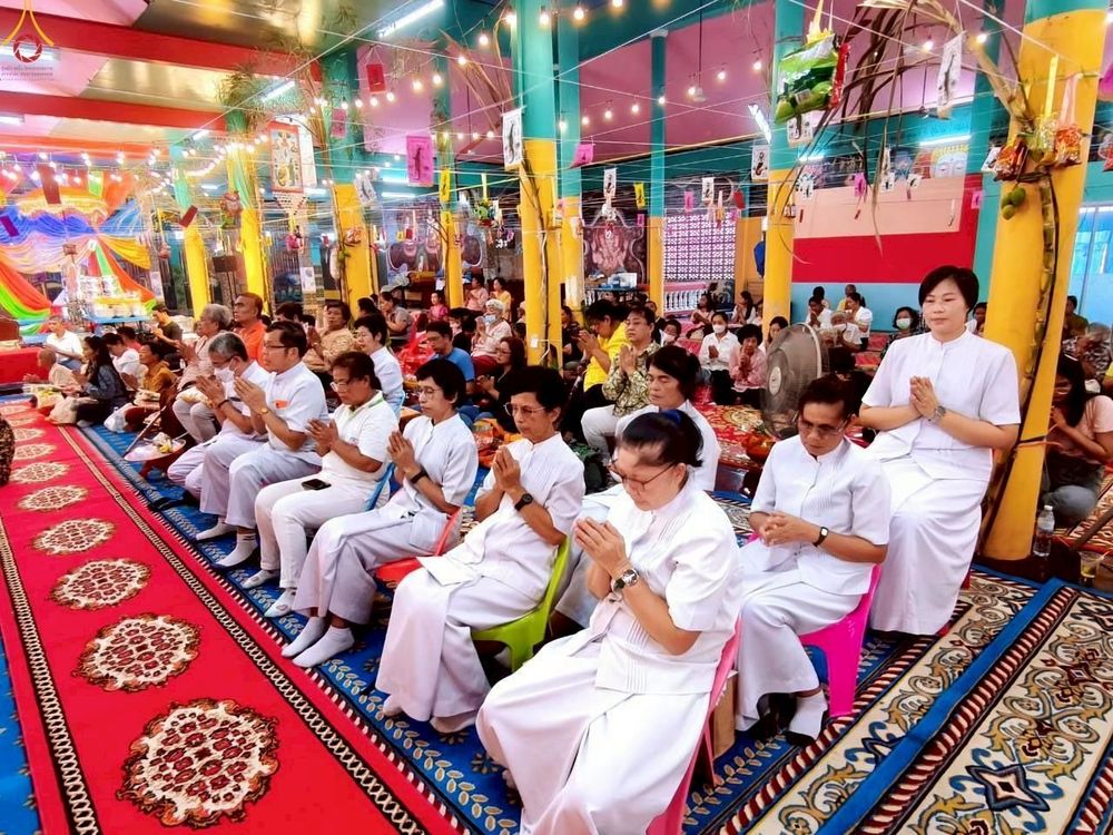 ภาพ No.256383:วันที่ 12 ตุลาคม พ.ศ. 2568 พิธีทอดกฐินสามัคคีทั่วไทย 30,000 วัด โดยคณะศิษยานุศิษย์ บูชาธรรม 81 ปี หลวงพ่อธัมมชโย ณ วัดเสาธงนอก อ.บางเสาธง จ.สมุทรปราการ