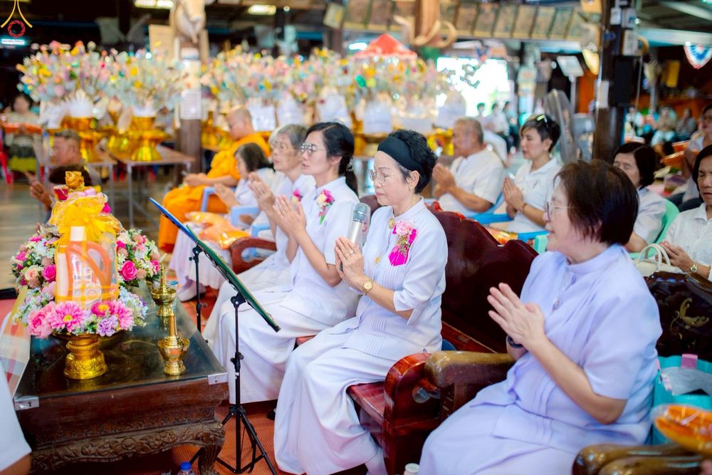 ภาพ No.251863:วันที่ 8 ตุลาคม พ.ศ. 2568 พิธีทอดกฐินสามัคคีทั่วไทย 30,000 วัด โดยคณะศิษยานุศิษย์ บูชาธรรม 81 ปี หลวงพ่อธัมมชโย ณ วัดโคกบำรุงราษฎร์ อ.ดำเนินสะดวก จ.ราชบุรี