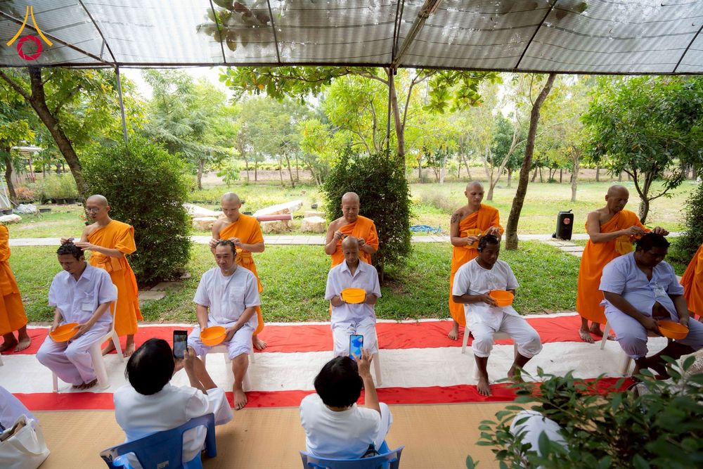 ภาพ No.278220:วันศุกร์ที่ 5 ธันวาคม พ.ศ. 2568 (วันพ่อแห่งชาติ) พิธีบรรพชาอุปสมบทหมู่ธรรมทายาท จำนวน 16 รูป โครงการบรรพชาอุปสมบทหมู่ รุ่นบูชาธรรมมหาปูชนียาจารย์ ประจำปี 2568  ณ ศูนย์ปฏิบัติธรรมและอบรมเยาวชนพระนครศรีอยุธยา จ.พระนครศรีอยุธยา