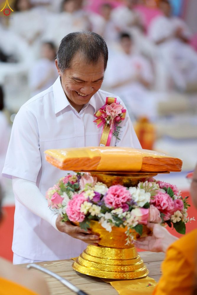 ภาพ No.272253:วันเสาร์ที่ 1 พฤศจิกายน พ.ศ. 2568 พิธีทอดกฐินสามัคคี สร้างกุฏิหมู่สามเณร ณ ศูนย์ปฏิบัติธรรมเบญจธรรม ปทุมธานี  ต.บ้านปทุม อ.สามโคก จ.ปทุมธานี