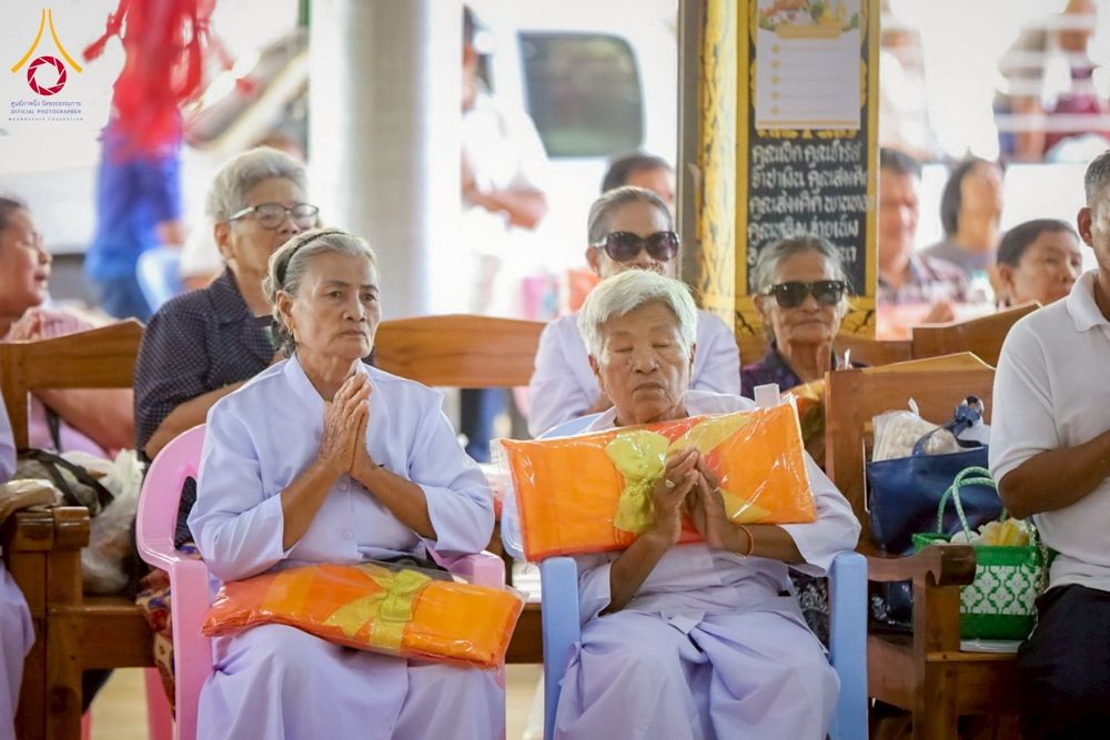 ภาพ No.275410:วันที่ 5 พฤศจิกายน พ.ศ. 2568 พิธีทอดกฐินสามัคคีทั่วไทย ณ วัดหนองสระแก ต.บึงกอก อ.บางระกำ จ.พิษณุโลก โดยคณะศิษยานุศิษย์ บูชาธรรม 81 ปี หลวงพ่อธัมมชโย