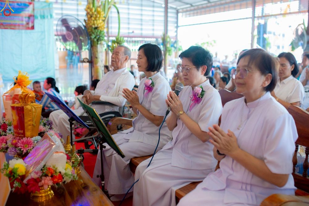 ภาพ No.251903:วันที่ 9 ตุลาคม พ.ศ. 2568 พิธีทอดกฐินสามัคคีทั่วไทย 30,000 วัด โดยคณะศิษยานุศิษย์ บูชาธรรม 81 ปี หลวงพ่อธัมมชโย ณ วัดหนองกระถิน อ.หนองหญ้าไซ จ.สุพรรณบุรี