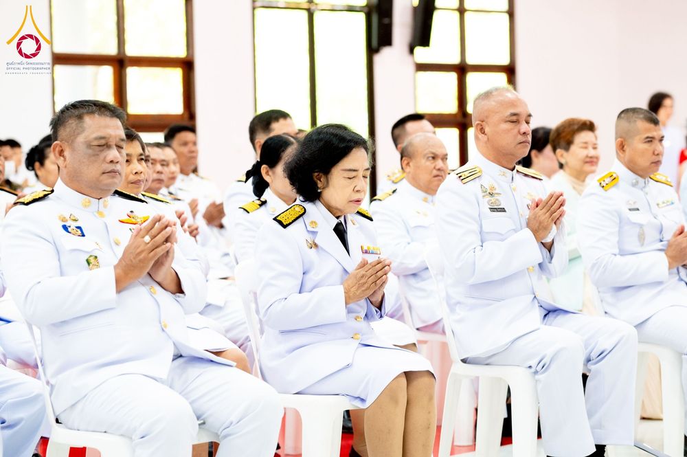 ภาพ No.237616:พิธีเจริญพระพุทธมนต์ ปฏิบัติธรรมเจริญสมาธิภาวนา และทำบุญตักบาตร ถวายพระราชกุศล เนื่องในโอกาสวันเฉลิมพระชนมพรรษา สมเด็จพระนางเจ้าสิริกิติ์ พระบรมราชินีนาถ พระบรมราชชนนีพันปีหลวง วันอังคารที่ 12 สิงหาคม พ.ศ. 2568  ณ อาคารปลูกศรัทธา 2 วัดพระธรรมกาย 