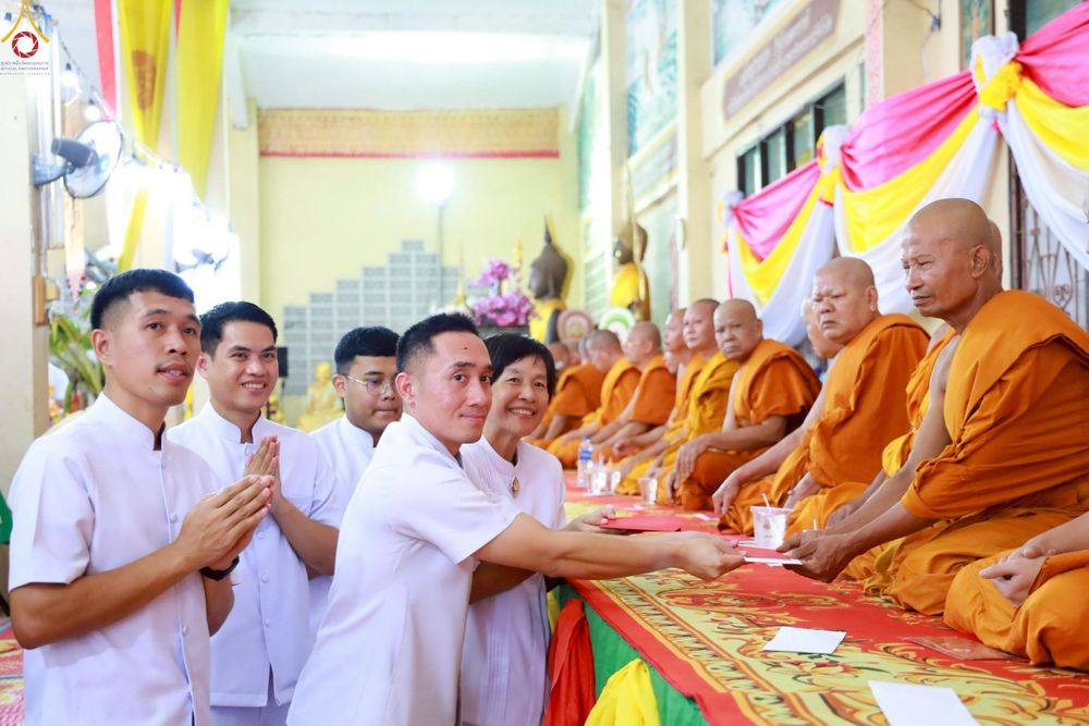 ภาพ No.251167:วันที่ 9 ตุลาคม พ.ศ. 2568 พิธีทอดกฐินสามัคคีทั่วไทย 30,000 วัด โดยคณะศิษยานุศิษย์ บูชาธรรม 81 ปี หลวงพ่อธัมมชโย ณ วัดกำแพงแสน ต.ห้วยหมอนทอง อ.กำแพงแสน จ.นครปฐม