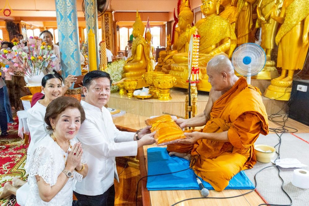 ภาพ No.254923:วันที่ 12 ตุลาคม พ.ศ. 2568 พิธีทอดกฐินสามัคคีทั่วไทย 30,000 วัด โดยคณะศิษยานุศิษย์ บูชาธรรม 81 ปี หลวงพ่อธัมมชโย ณ วัดตะคร้ำเอน อ.ท่ามะกา  จ.กาญจนบุรี