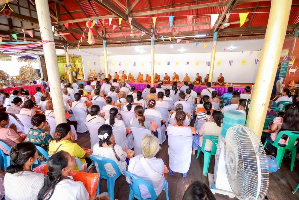 ภาพ No.269689:วันที่ 25 ตุลาคม พ.ศ. 2568 พิธีทอดกฐินสามัคคีทั่วไทย ณ วัดบ้านนาจาน ต.หนองกะท้าว  อ.นครไทย จ.พิษณุโลก โดยคณะศิษยานุศิษย์ บูชาธรรม 81 ปี หลวงพ่อธัมมชโย