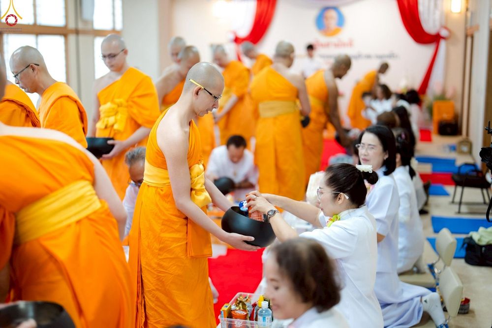 ภาพ No.261742:วันที่ 17 ตุลาคม พ.ศ. 2568 พิธีทอดกฐินวัดพระธรรมกายนางาโน่ ประเทศญี่ปุ่น  "เชื่อมสายบุญพระผู้ปราบมาร" บูชาธรรม 141 ปี พระมงคลเทพมุนี (สด จนฺทสโร)