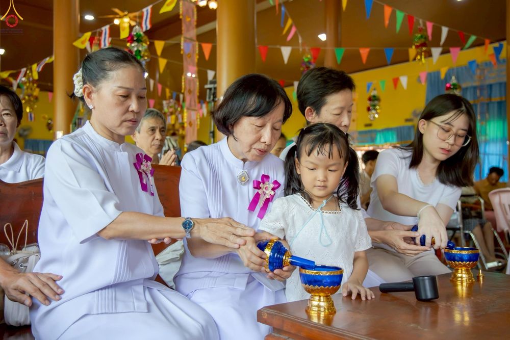 ภาพ No.267094:วันที่ 26 ตุลาคม พ.ศ. 2568 พิธีทอดกฐินสามัคคีทั่วไทย ณ วัดหนองม่วง อ.เฉลิมพระเกียรติ จ.สระบุรี โดยคณะศิษยานุศิษย์ บูชาธรรม 81 ปี หลวงพ่อธัมมชโย