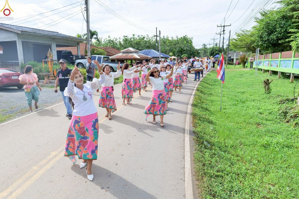 ภาพ No.262522:วันที่ 21 ตุลาคม พ.ศ. 2568 พิธีทอดกฐินสามัคคีทั่วไทย 30,000 วัด โดยคณะศิษยานุศิษย์ บูชาธรรม 81 ปี หลวงพ่อธัมมชโย ณ วัดต้นไทร ต.บางขัน อ.บางขัน จ.นครศรีธรรมราช