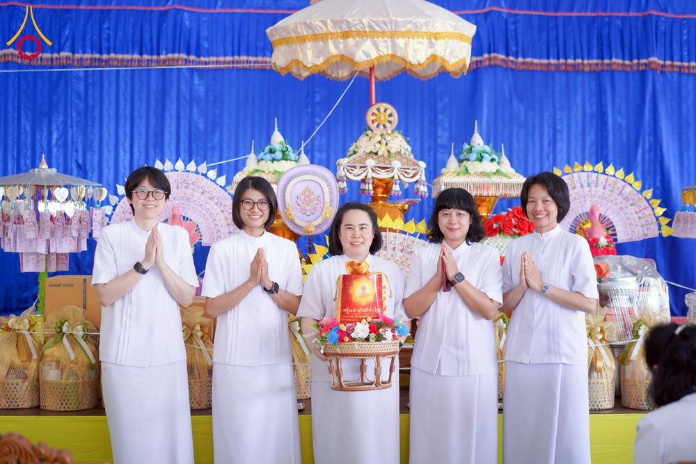 ภาพ No.275554:วันที่ 5 พฤศจิกายน พ.ศ. 2568 พิธีทอดกฐินสามัคคีทั่วไทย ณ วัดวังมะนาว อ.ปากท่อ จ.ราชบุรี โดยคณะศิษยานุศิษย์ บูชาธรรม 81 ปี หลวงพ่อธัมมชโย