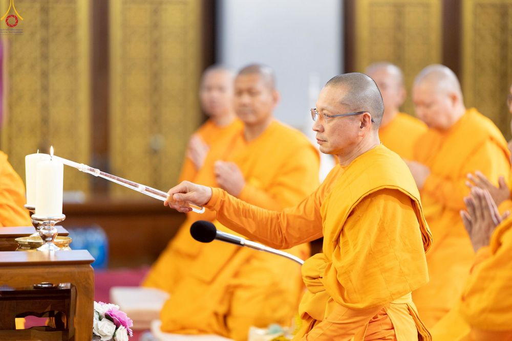 ภาพ No.270815:วันอาทิตย์ที่ 19 ตุลาคม พ.ศ. 2568 พิธีทอดกฐิน “หนึ่งไม่มีสอง” วัดพระธรรมกายนิวคาสเซิล เมืองนิวคาสเซิล ประเทศอังกฤษ 