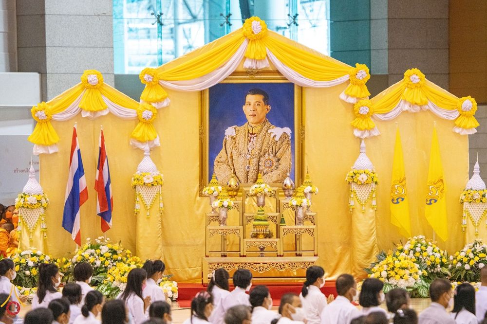 ภาพ No.84277:พิธีเจริญพระพุทธมนต์ ปฏิบัติธรรม เจริญสมาธิภาวนา เพื่อถวายพระพรชัยมงคล และถวายพระราชกุศลแด่พระบาทสมเด็จพระปรเมนทรรามาธิบดีศรีสินทรมหาวชิราลงกรณ พระวชิรเกล้าเจ้าอยู่หัว เนื่องในวันเฉลิมพระชนมพรรษา วันที่ 28 กรกฎาคม พ.ศ. 2566
