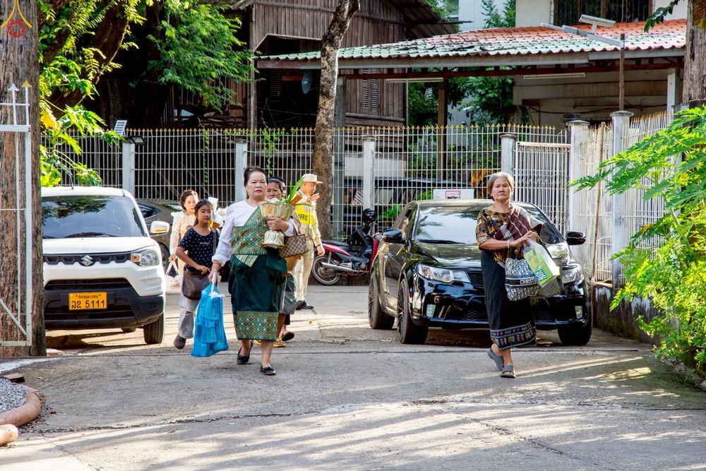 ภาพ No.271695:วันอาทิตย์ที่ 26 ตุลาคม พ.ศ. 2568 กฐินสมทบวัดต่างประเทศ โดยคณะศิษยานุศิษย์ บูชาธรรม 81 ปี  หลวงพ่อธัมมชโย ณ วัดสีอัมพอน นครเวียงจันทน์ สปป.ลาว