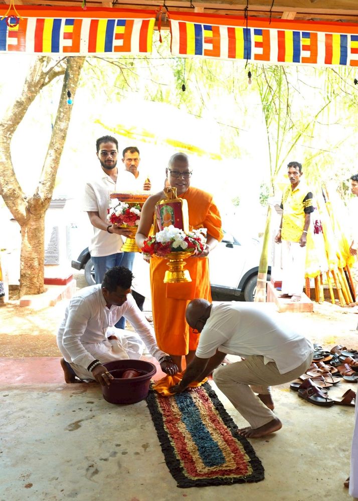 ภาพ No.264837:วันที่ 17 ตุลาคม พ.ศ. 2568 กฐินสมทบต่างประเทศ บูชาธรรม 81 ปี หลวงพ่อธัมมชโย ณ วัดศรีบุปผาราม เมืองปัลเลโปลา ประเทศศรีลังกา 