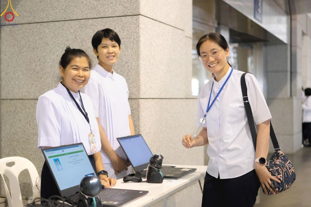 ภาพ No.212555:วันพฤหัสบดีที่ 20 มีนาคม พ.ศ. 2568 การประชุม 3 อาศรม วัดพระธรรมกาย เพื่องาน 22 เมษายน วันคุ้มครองโลก ถวายมหาสังฆทาน 40,000 กว่าวัดทั่วประเทศ