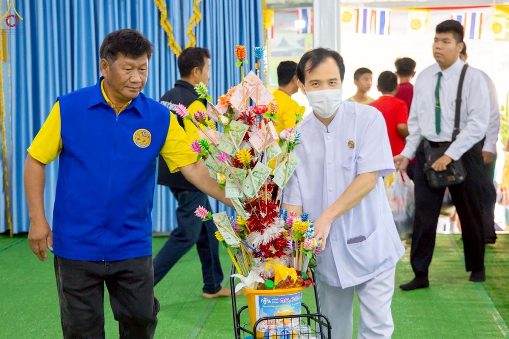 ภาพ No.264078:วันที่ 23 ตุลาคม พ.ศ. 2568 พิธีทอดกฐินสามัคคีทั่วไทย 30,000 วัด โดยคณะศิษยานุศิษย์ บูชาธรรม 81 ปี หลวงพ่อธัมมชโย ณ วัดบ่อน้ำจืด อ.กำแพงแสน จ.นครปฐม