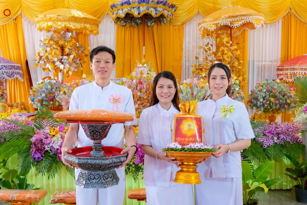 ภาพ No.260977:วันที่ 19 ตุลาคม พ.ศ. 2568 พิธีทอดกฐินสามัคคีทั่วไทย 30,000 วัด โดยคณะศิษยานุศิษย์ บูชาธรรม 81 ปี หลวงพ่อธัมมชโย ณ วัดทุ่งน้อย อ.นครชัยศรี จ.นครปฐม