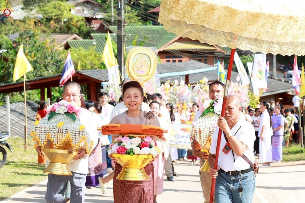 ภาพ No.268706:วันที่ 26 ตุลาคม พ.ศ. 2568 พิธีทอดกฐินสามัคคีทั่วไทย ณ วัดปางมะกล้วย ต.ป่าแป๋ อ.แม่แตง จ.เชียงใหม่ โดยคณะศิษยานุศิษย์ บูชาธรรม 81 ปี หลวงพ่อธัมมชโย