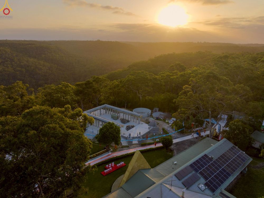 ภาพ No.260551:วันอาทิตย์ที่ 19 ตุลาคม พ.ศ. 2568 พิธีทอดกฐินสามัคคี ณ วัดพระธรรมกายซิดนีย์ ประเทศออสเตรเลีย  เพื่อสร้างอาคารปฏิบัติธรรม “คุณยายอาจารย์มหารัตนอุบาสิกาจันทร์ ขนนกยูง”